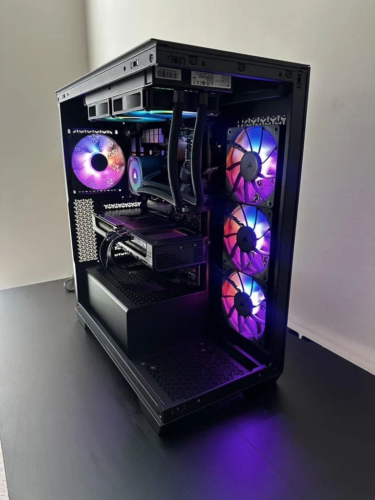 Series R2 Gaming Computer