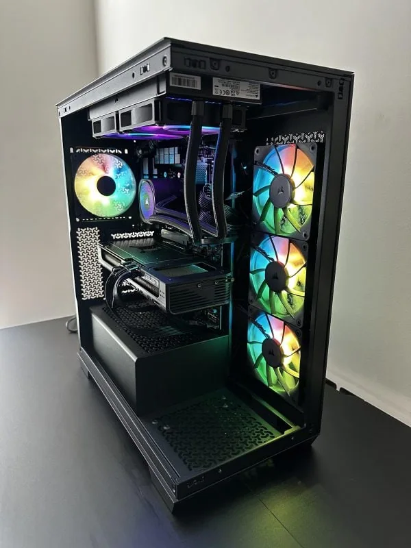 Series R2 Gaming Computer - Image 6