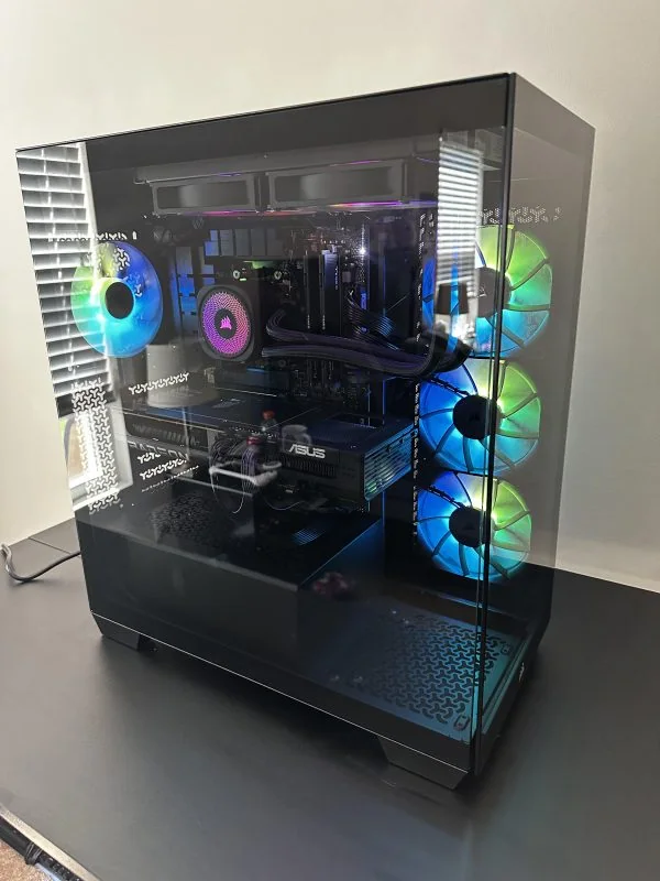 Series R2 Gaming Computer - Image 3