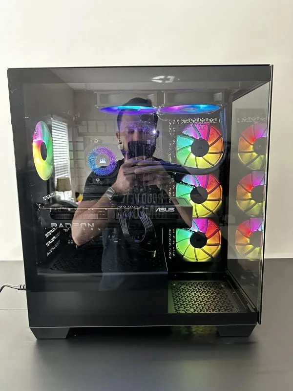Series R2 Gaming Computer - Image 4